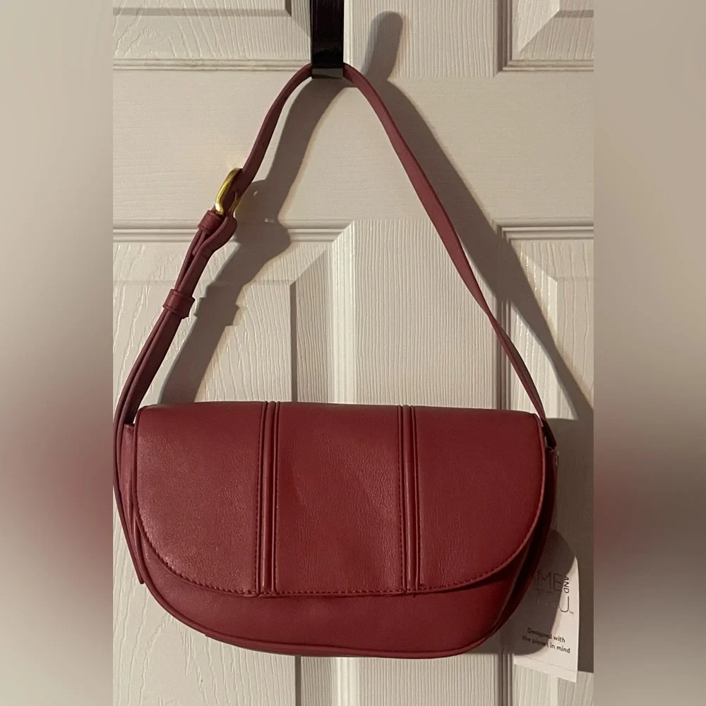 Time‎ & Tru Lina East West Pink Crossbody Bag Adjustable Strap NWT!